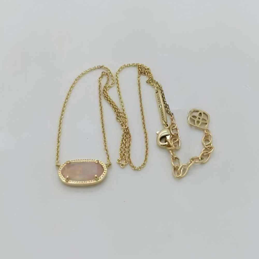 Kendra Scott Elisa Gold Pendant Necklace In Pink Quartz - Picture 4 of 5